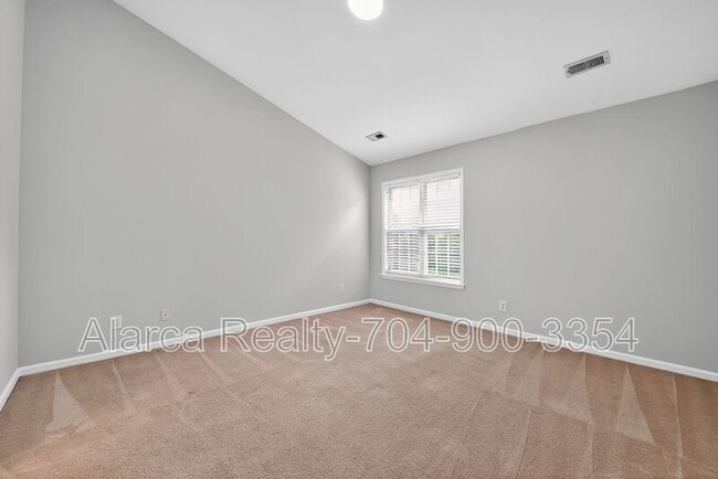 Building Photo - 9205 Mitchell Glen Dr
