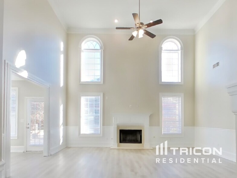 Building Photo - 434 Grandiflora Dr