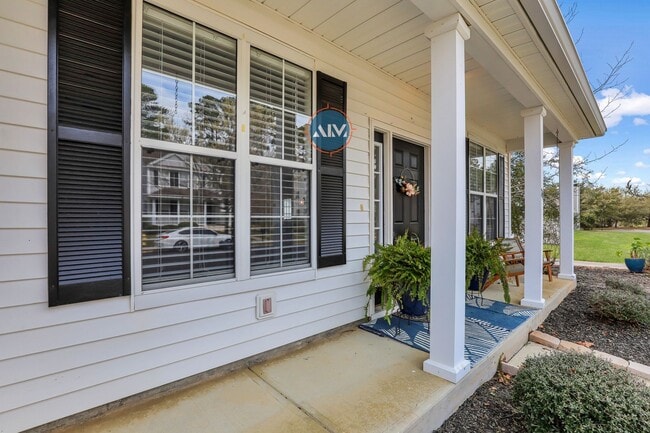 Building Photo - Stunning 3-Bedroom Home in University Park – Move-In Ready!