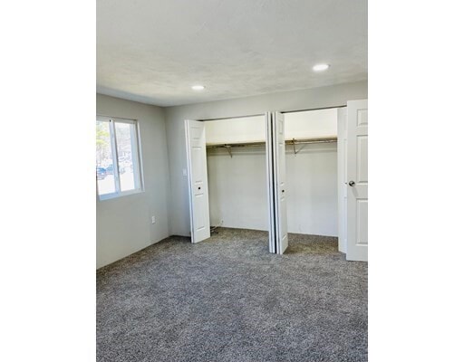 Building Photo - 451 School St