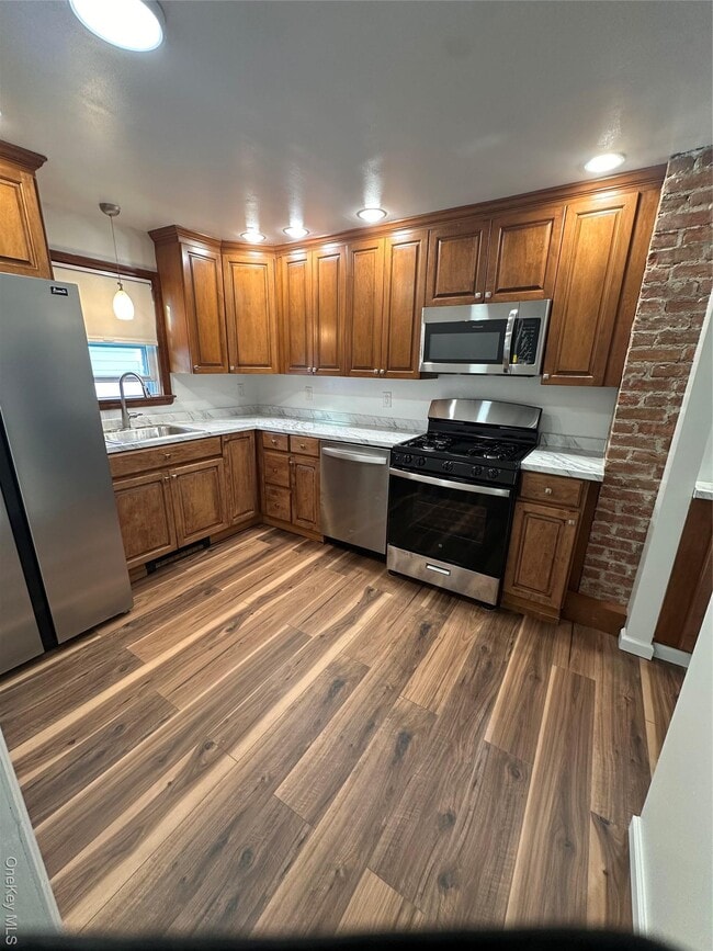 Building Photo - 24 Kellogg St