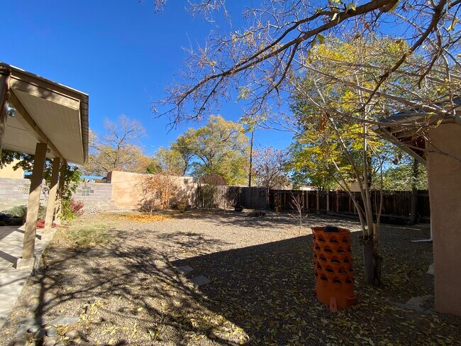 Building Photo - 4614 Idlewilde Ln SE