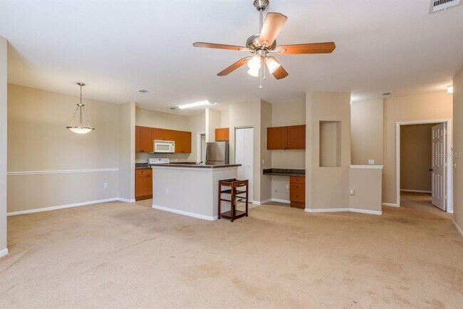 Building Photo - 2107 Portofino Pl