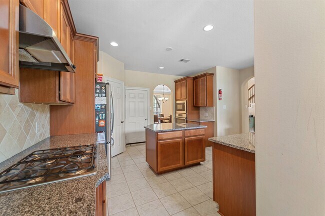 Building Photo - 5515 Mangrove Creek Ln
