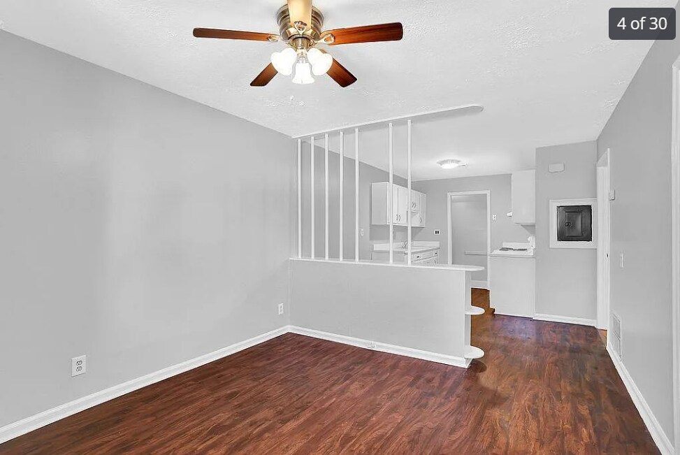 *note: living room floor is now laminate - 1422 Vesta Ave