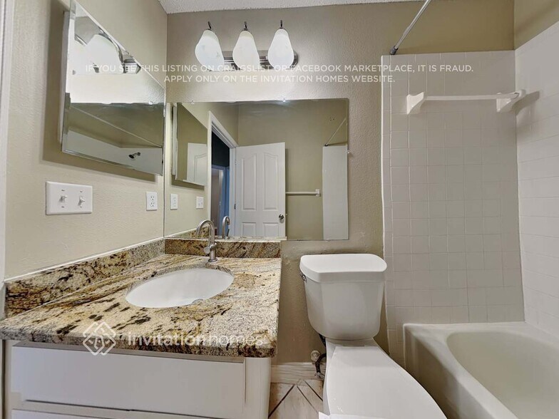 Building Photo - 5641 Paddock Trail Dr