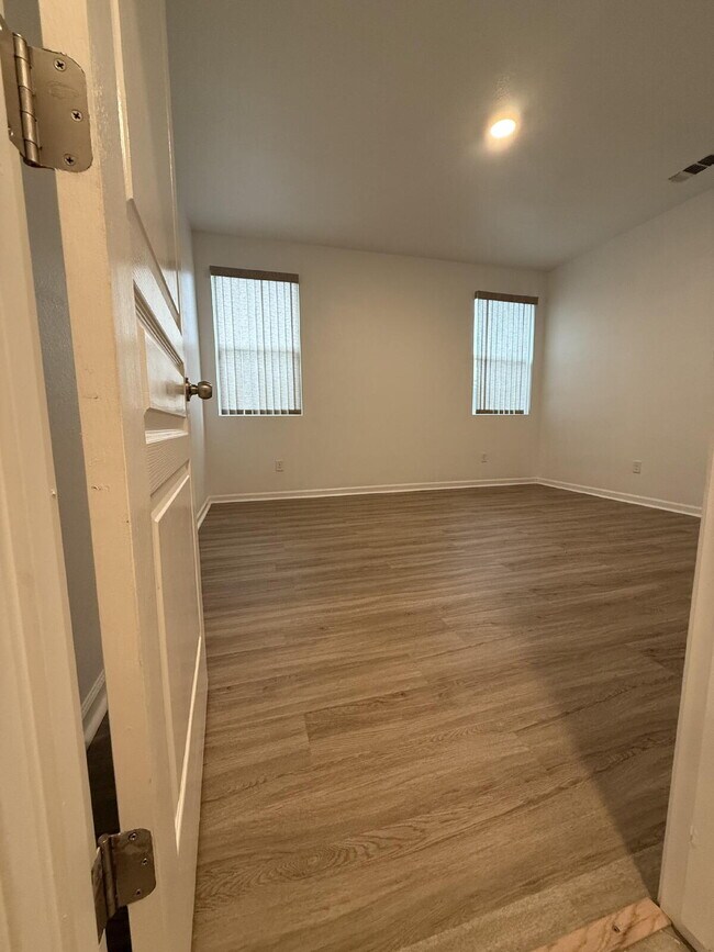 Building Photo - *Move-In Special $50 OFF Monthly Rent with Immediate Move-In *Est Ready Date 12/5/25
