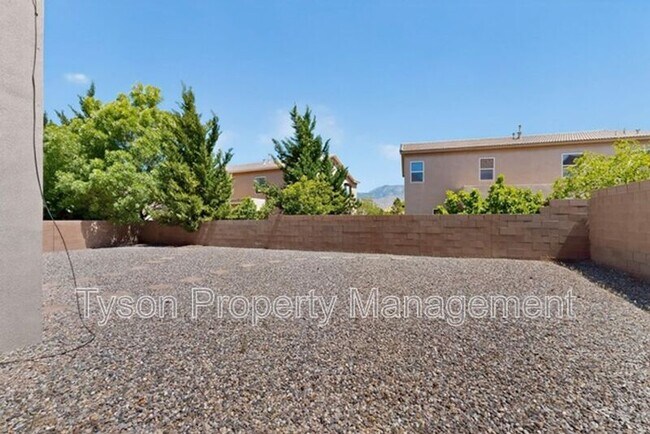 Building Photo - 1840 Bold Ruler St