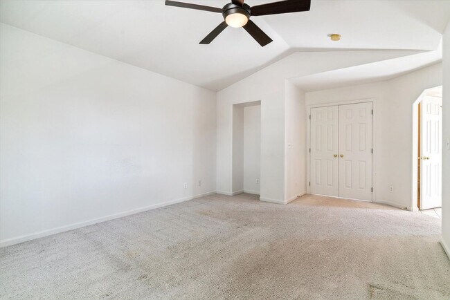 Building Photo - Spacious 3 Bed, 2.5 Bath Home In Sterling ...