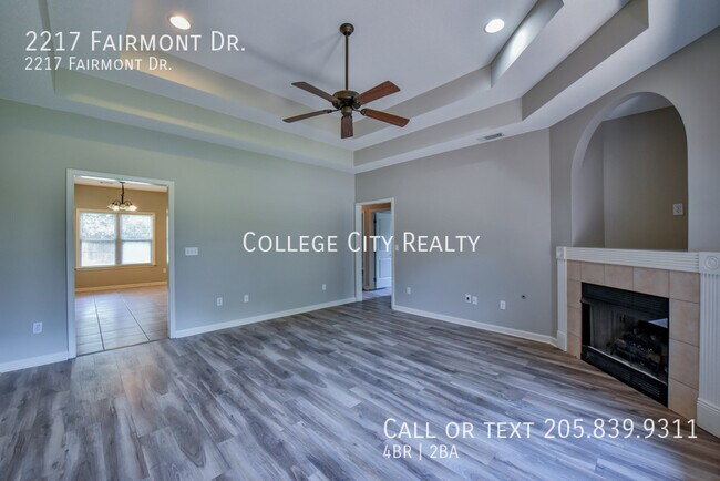 Building Photo - 2217 Fairmont Dr