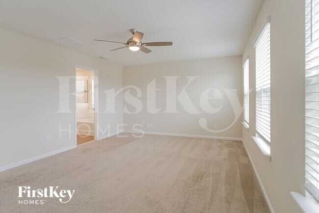 Building Photo - 92 Vicksburg Dr