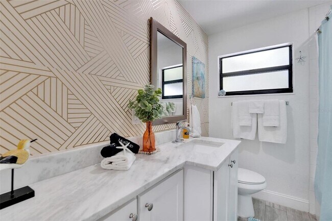 Building Photo - 4731 W Montgomery Ave