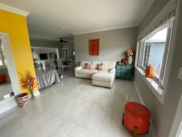 Building Photo - 6601 Lake Clarke Dr