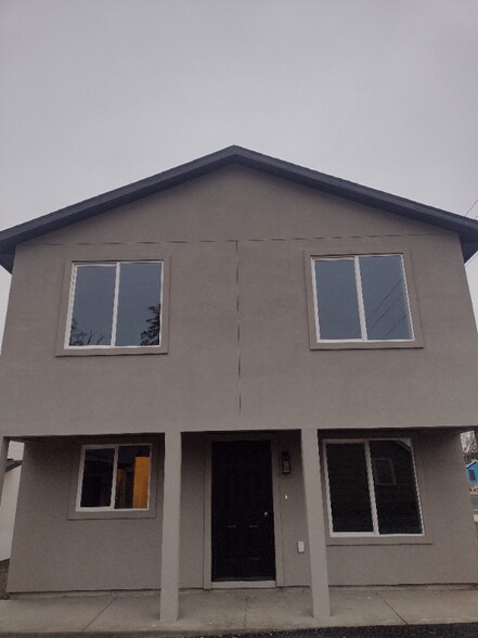 Building Photo - 107 Donald St