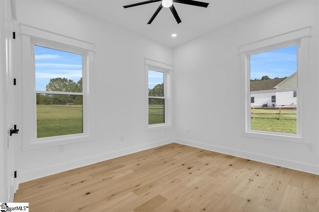 Building Photo - 164 Triangle Pine Rd