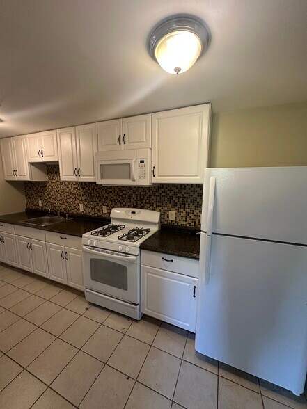 Kitchen - 9300 Main St