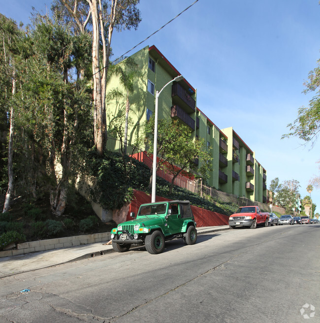 Building Photo - Silverlake Village