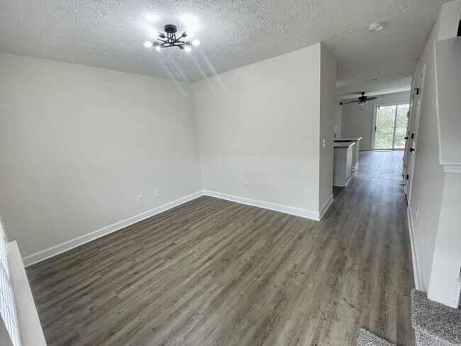 Building Photo - 438 Flintlock Ct
