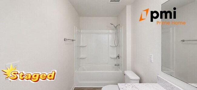 Building Photo - Stunning 5?Bedroom Home with 3 Bathrooms Single Family House.