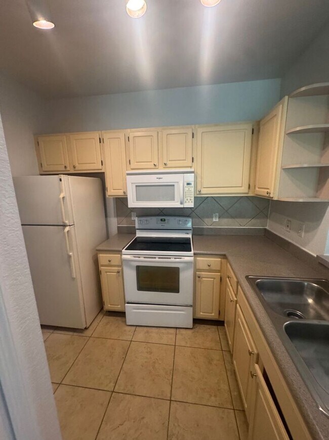 Building Photo - Condo in Legacy Dunes, Kissimmee