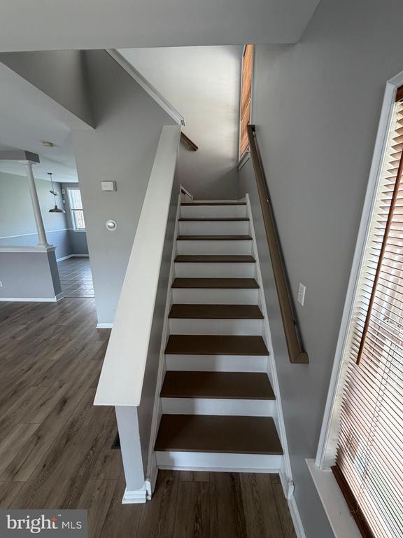 Building Photo - 25 Shawn Ln