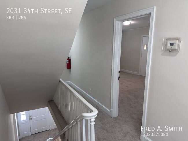 Building Photo - 2031 34th St SE
