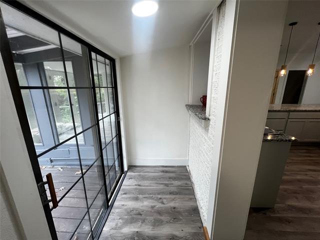 Building Photo - 208 Cliffdale Ave