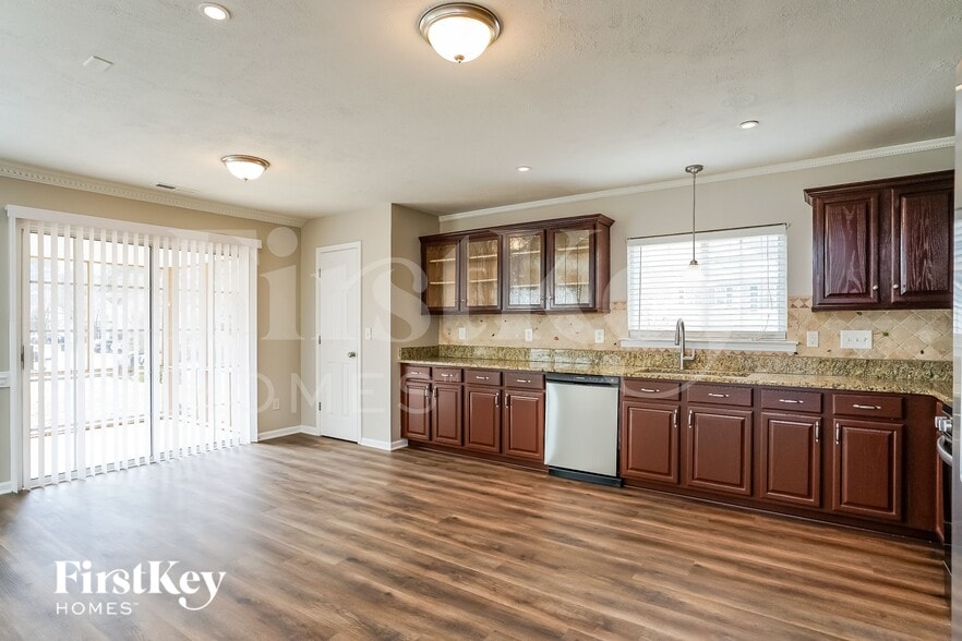 Building Photo - 2 Red Sage Ct