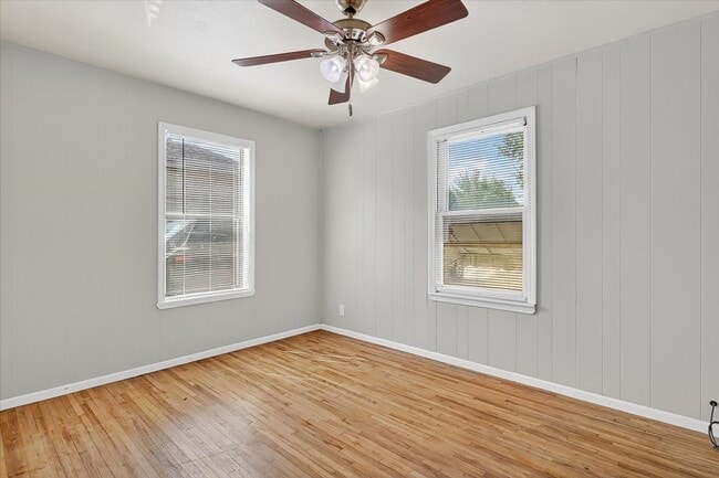 Building Photo - 11230 Blades- 3bed/1bath $1,195/month
