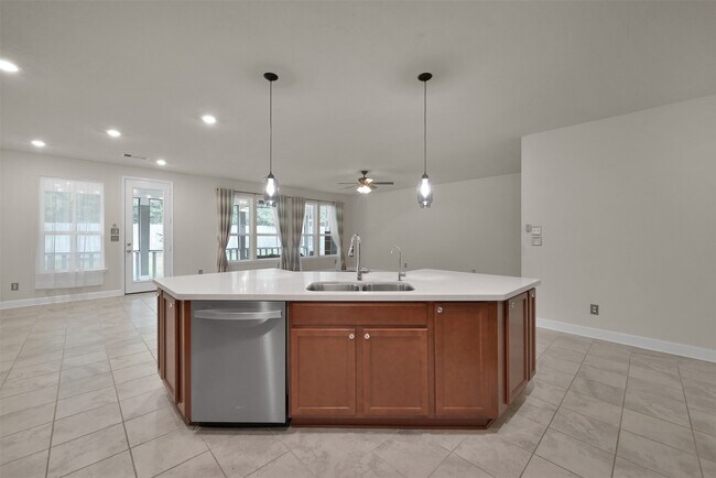 Building Photo - 3929 Eagle Nest Lake Ln