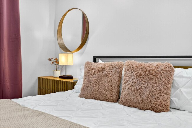 Building Photo - 319 Brentwood Dr