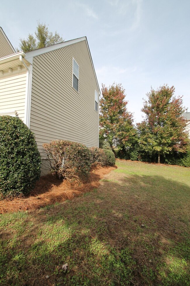 Building Photo - Exclusively Offered by Muse Realty, LLC