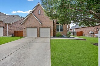 Building Photo - 2414 Powderham Ln