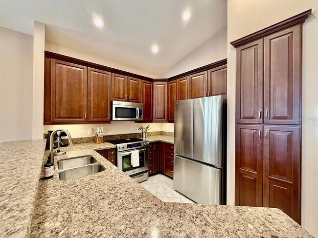 Building Photo - 1605 Sand Key Estates Ct