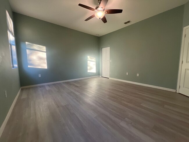 Building Photo - Beautiful 3 Bedroom 2 Bathroom Home, with Scenic Backyard View. Ormond Beach in Hunter's Ridge Co...