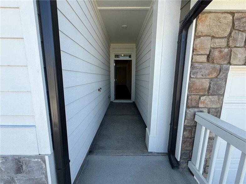 Building Photo - 126 Hughes Pl Dr