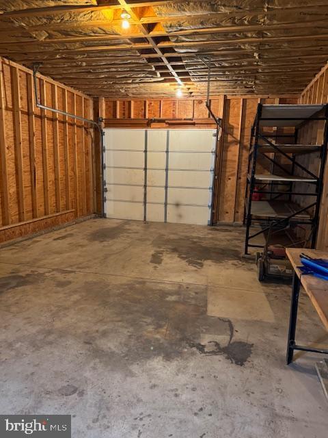 Building Photo - 326 N 5th St