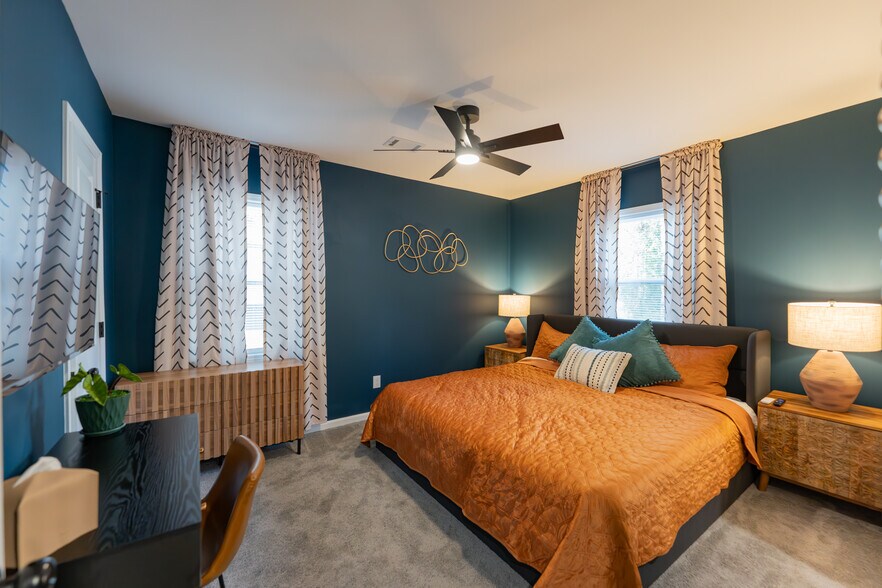 Building Photo - 1385 Epworth St SW