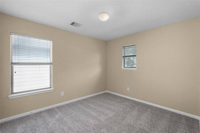 Building Photo - 18743 Westgate Park Dr