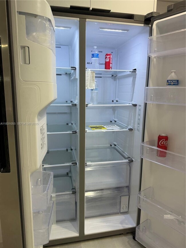 Building Photo - 16251 Golf Club Rd