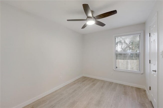 Building Photo - 15209 Sun-Bird Ln