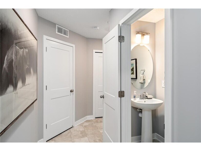 Building Photo - 5289 Long Pointe Pass