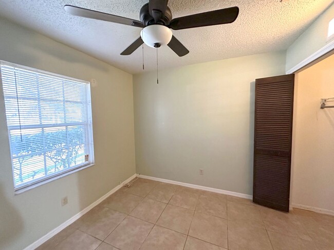 Building Photo - Charming 3-Bedroom Pool Home on a Quiet Cul-de-Sac in Rosemont