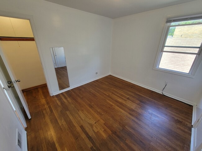 Building Photo - 4048 N Marmora Ave