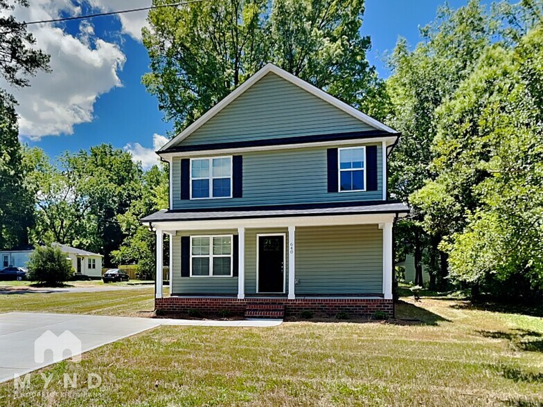 Primary Photo - 640 Harry St