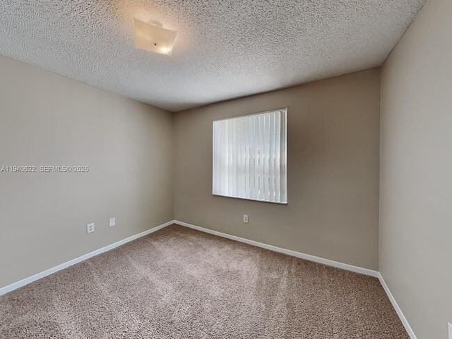 Building Photo - 15106 NW 6th Ct