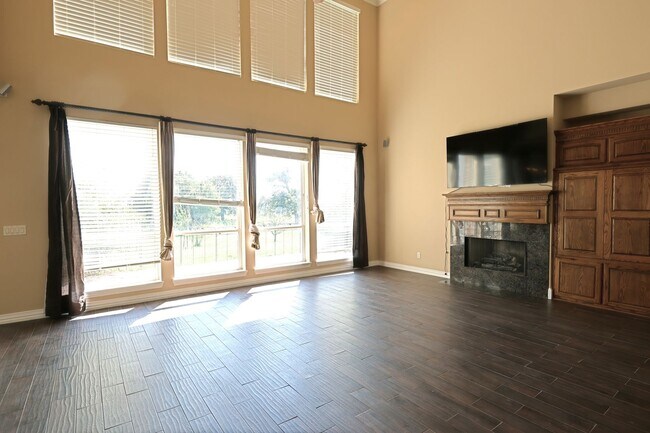 Building Photo - 5700 FM 424-