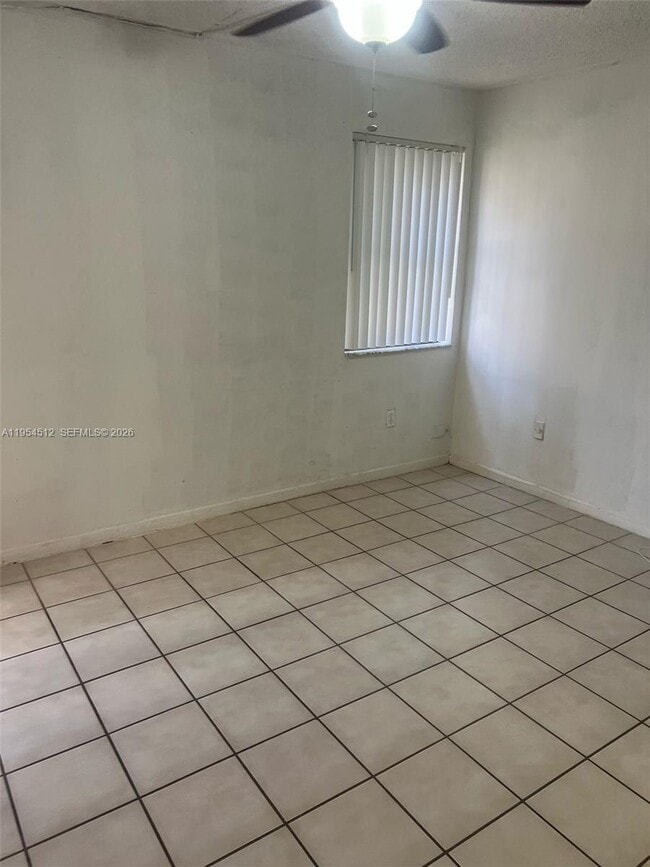 Building Photo - 556 NW 114th Ave