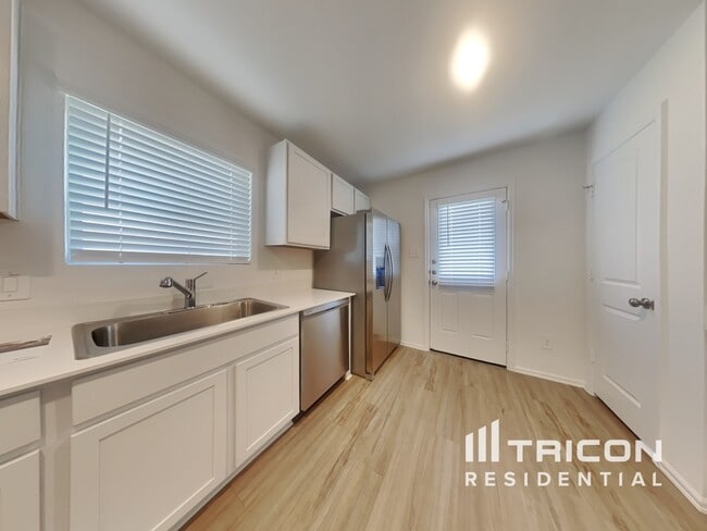 Building Photo - 17159 Quaking Aspen Ln
