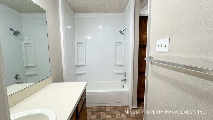 Building Photo - 2509 79th St